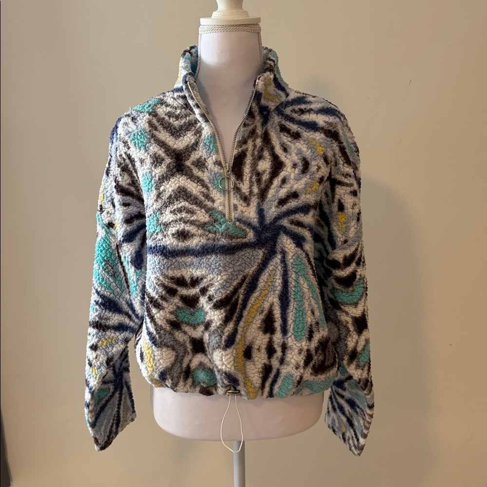Multicolor Patterned Women’s Cropped Fleece Top with cinching waistband